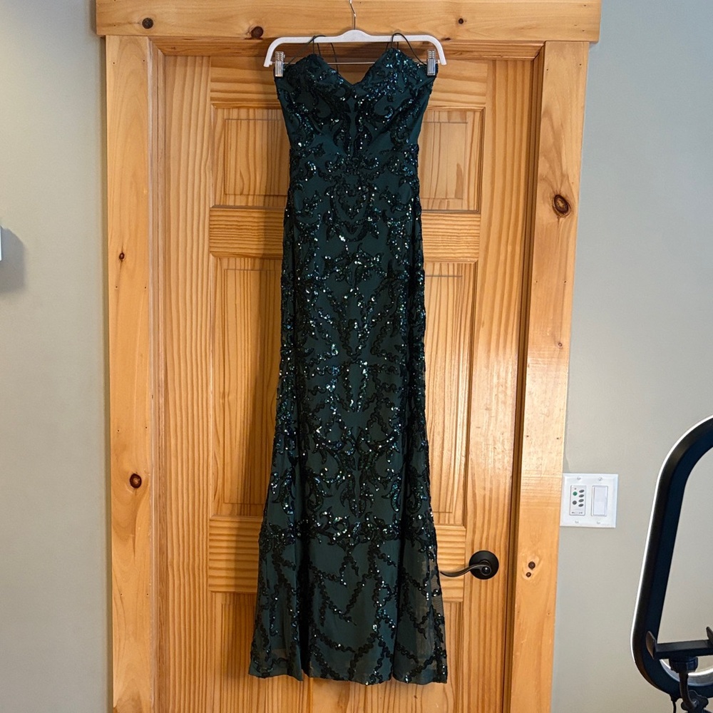 Elegant Green Sequin Prom Dress